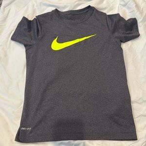 Boys Nike Medium Gray Dri-Fit T-shirt